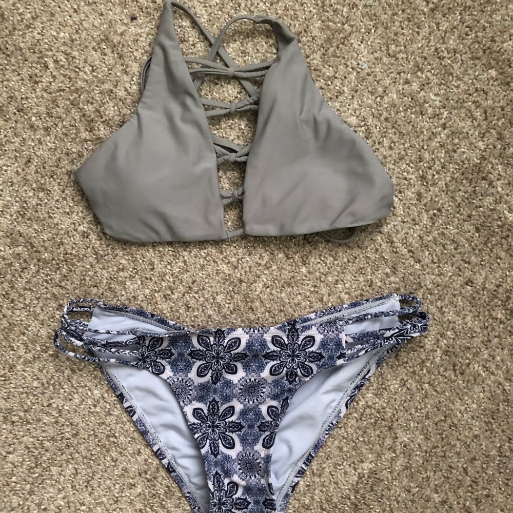 Tilly’s Bikini Set